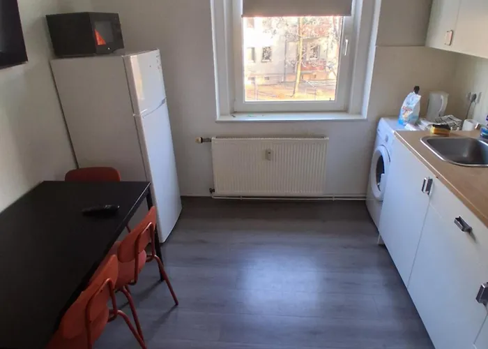 Crew Quartier All-Inclusive Monteurzimmer 3 Schlafzimmer Mit Kueche Und Bad In Leuna Merseburg Merseburgo